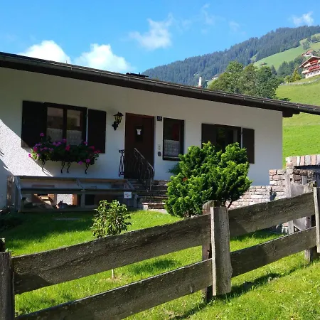 Holiday Katharina Daire